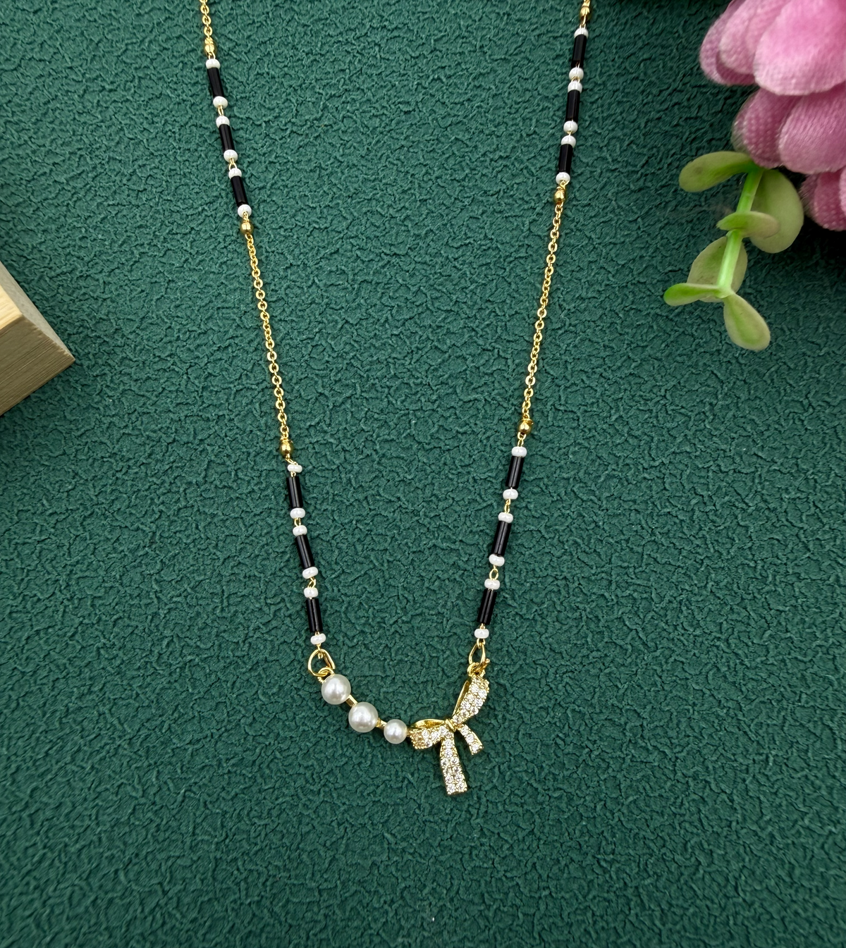 KRINIVA The Bow Ribbon CZ Pearl Mangalsutra